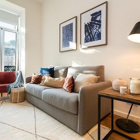 Graceful Design Studio With Romantic View Lisbona Esterno foto