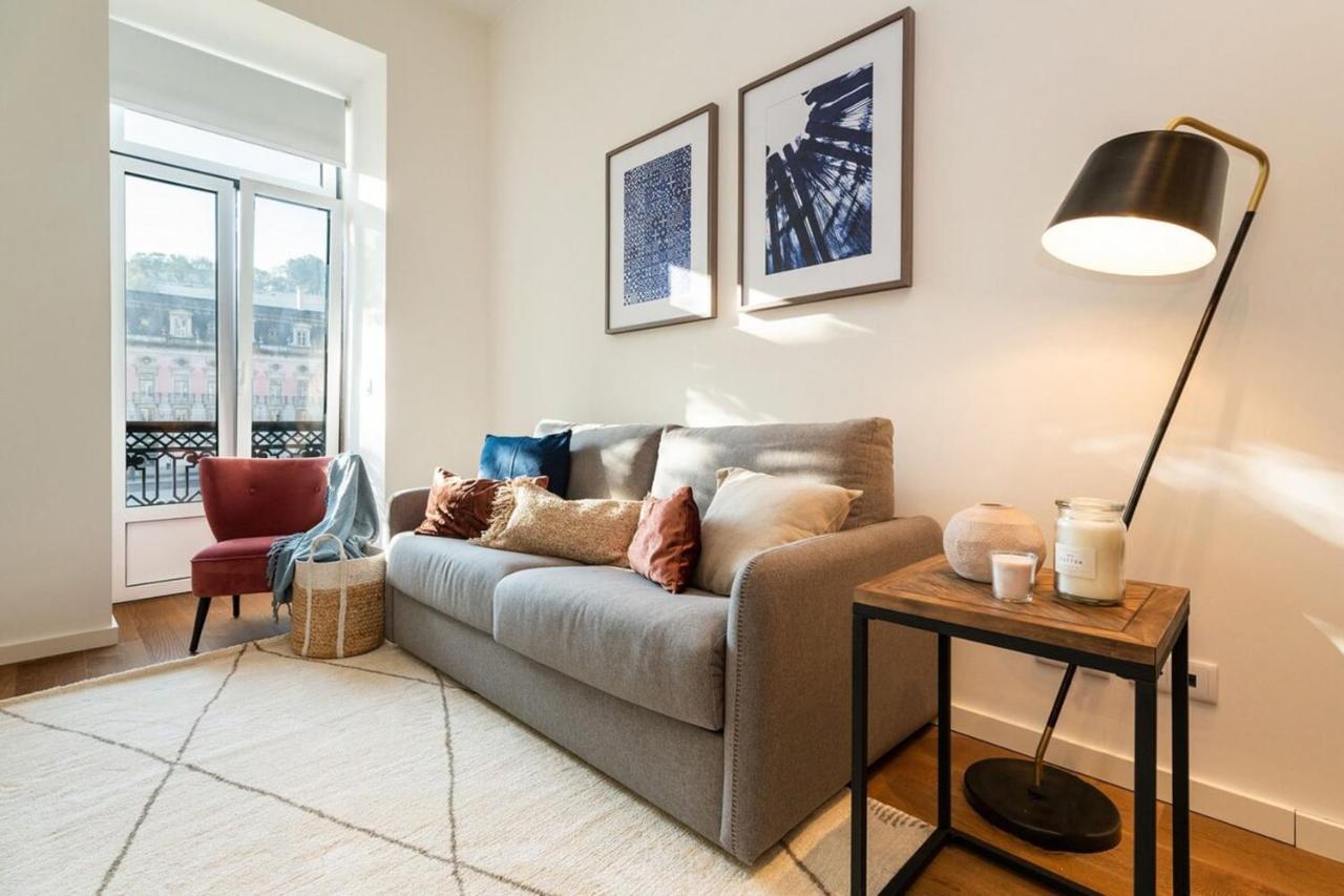 Graceful Design Studio With Romantic View Lisbona Esterno foto