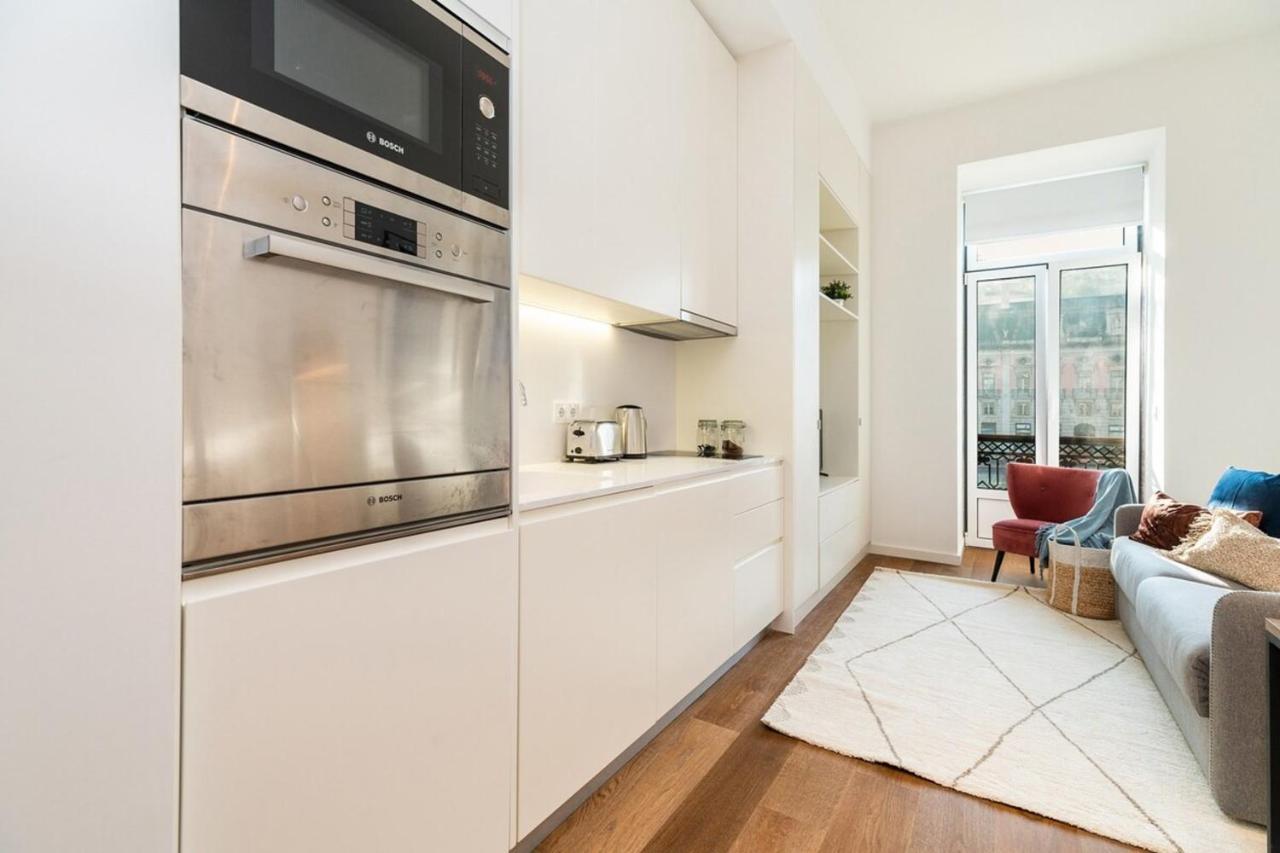Graceful Design Studio With Romantic View Lisbona Esterno foto