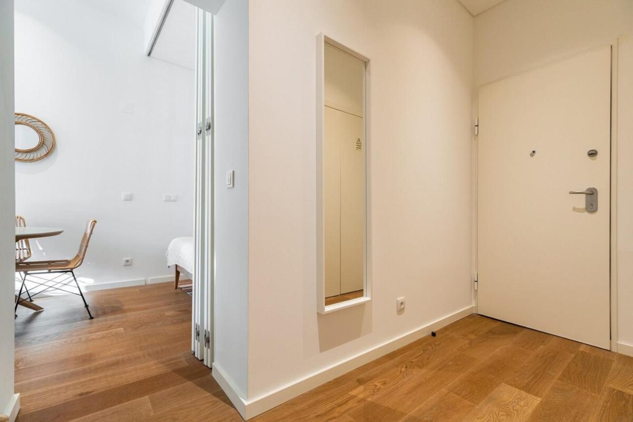 Graceful Design Studio With Romantic View Lisbona Esterno foto