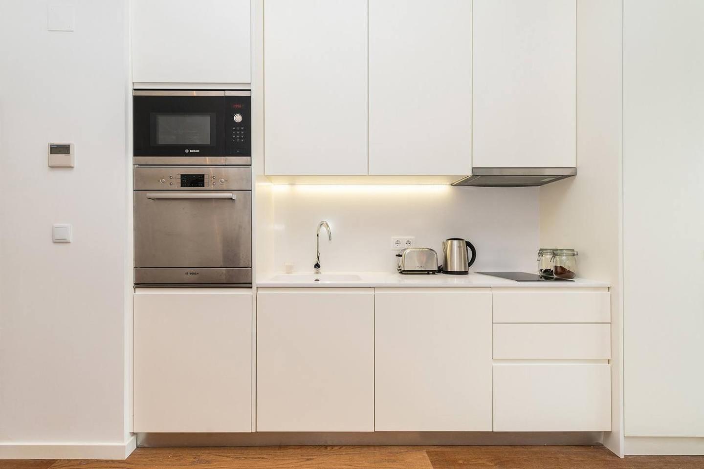 Graceful Design Studio With Romantic View Lisbona Esterno foto